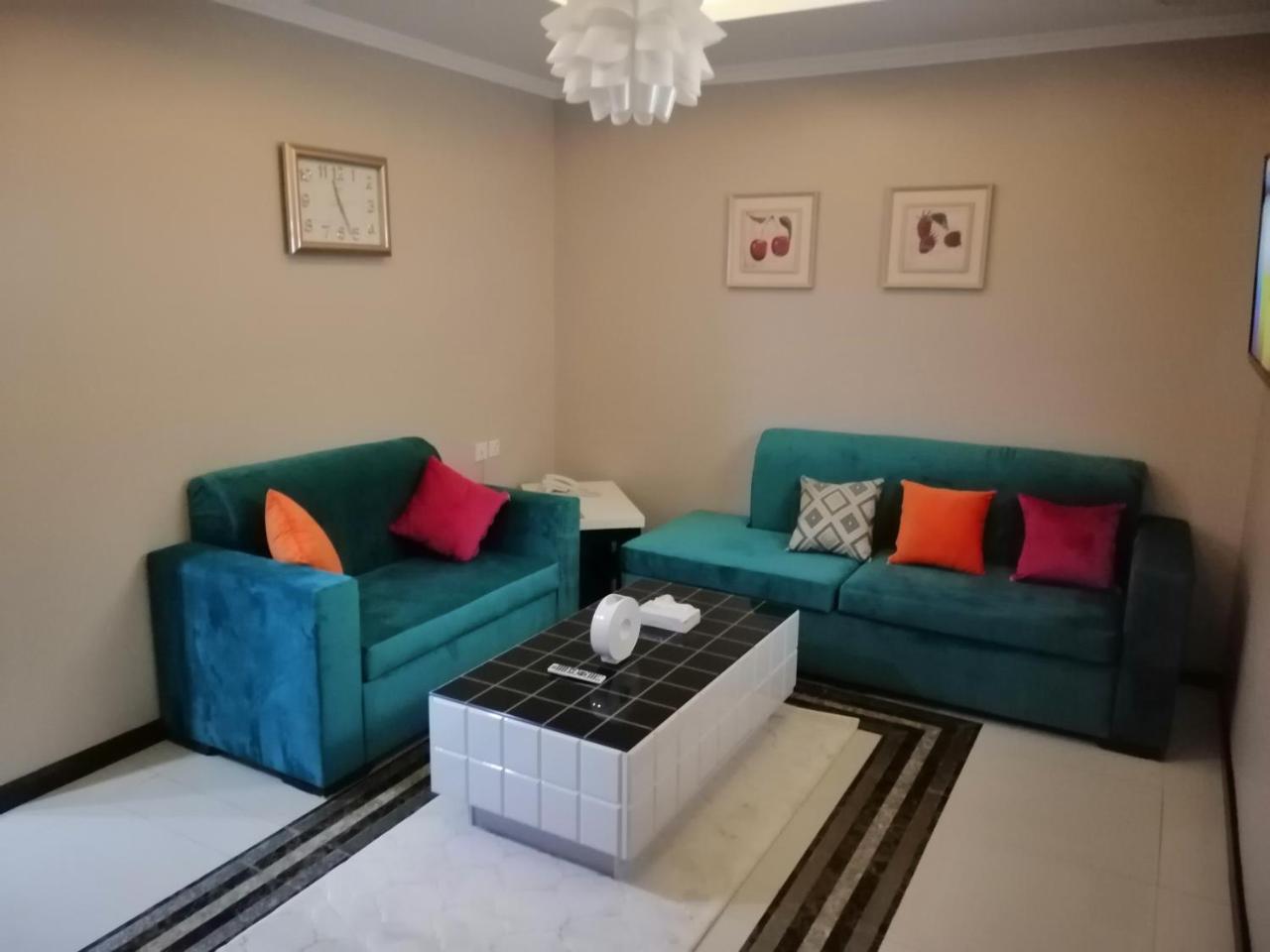 اصاله الشروق للأجنحه الفندقيه Khobar Exterior foto